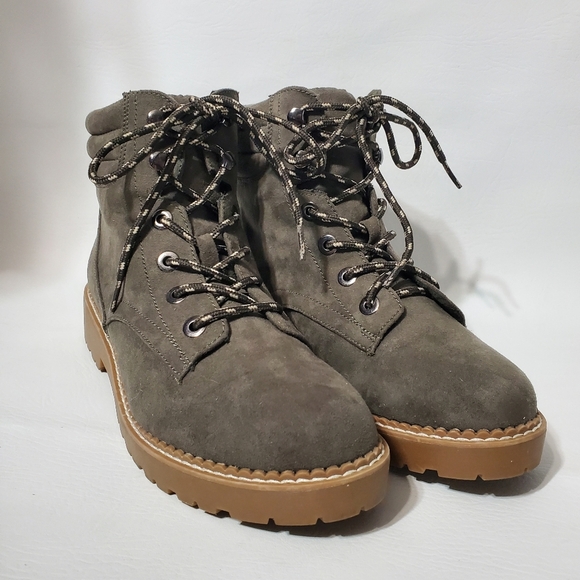Austin Clothing Co. Shoes - NWOT Austin Green-Gray Hiking Boots Stitched Faux Suede Upper Cabincore Size 9